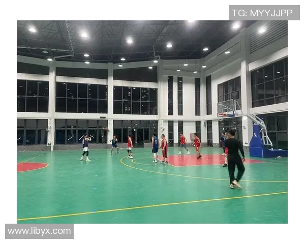 东莞的室内篮球场